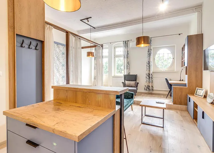 Rentplanet - Powstancow Slaskich Apartment