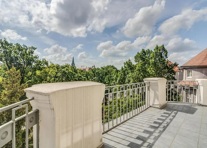 Rentplanet - Powstancow Slaskich * Wroclaw